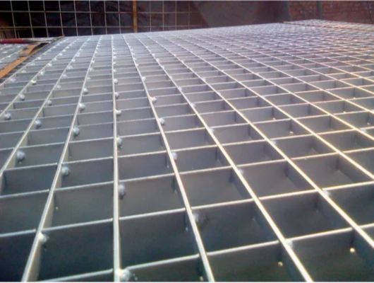 โหลดเหล็กเกรท โลหะ serrated กล่องระบายน้ํา Steel Grid Grating