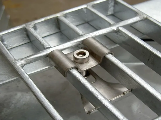 ชนิดของตะแกรงเหล็ก SL แบบ Swage-Locked ที่ใช้ในพื้น, ทางเดิน, แท่น และพื้นสะพาน