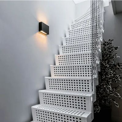 High Strength Slip Resistant Galvanized Steel Stair Treads with Customizable Sizes