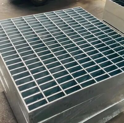 Heavy Duty Hot-Dip Galvanized Serrated Type Steel Grating for Outdoor Drainage and Eco-Friendly Applications