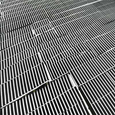 Hot Dip Galvanized Serrated Style Steel Grating with 30mm Spacing สําหรับงานหนัก