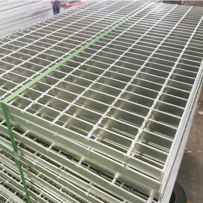 Hot Dipped Galvanized Heavy Duty Steel Grating Customized Metal Grid for Industrial Use