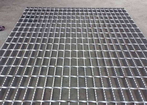เอสเอสกราดเหล็กเกลียว Twisted Bar ขนาด 6 x 6mm Plain Bar 32mm x 5mm